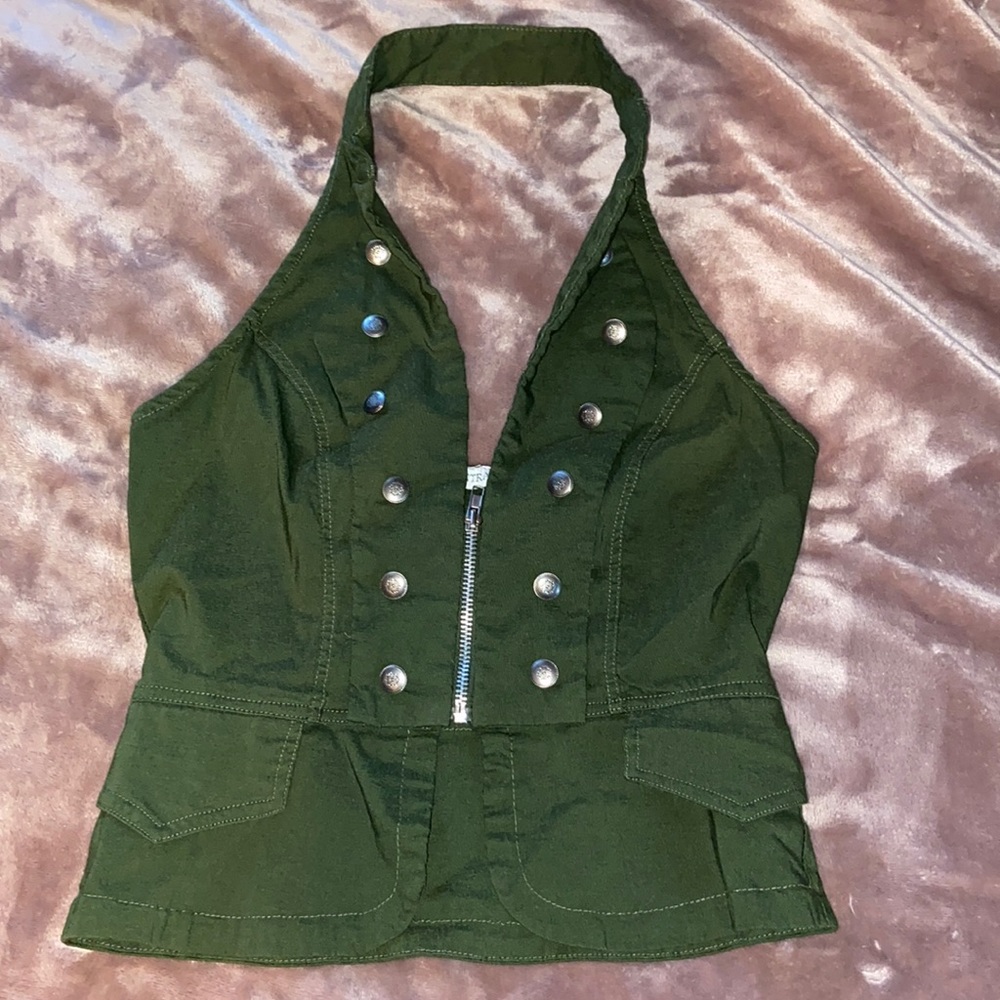 Body central olive green , open back tank top💚